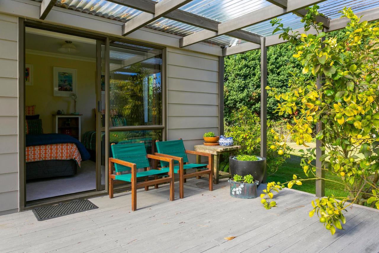 Lupin Lodge Bed & Breakfast Taupo Kültér fotó