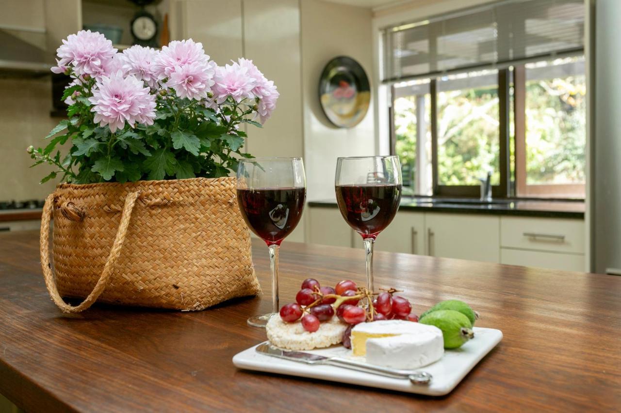 Lupin Lodge Bed & Breakfast Taupo Kültér fotó
